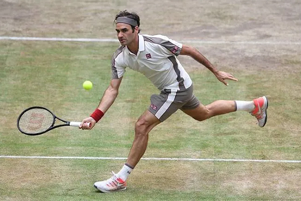 Federer không ngờ Halle nhọc nhằn đến thế