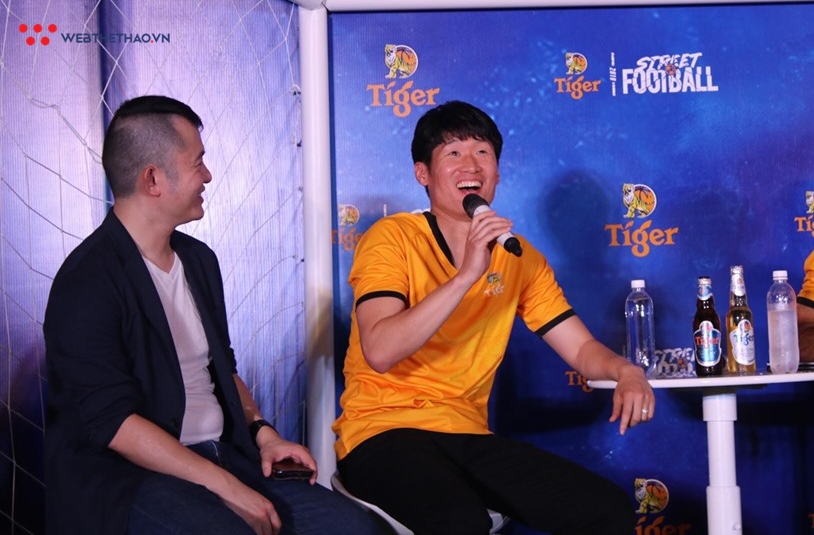Park Ji-sung dành những lời khuyên thật lòng đến Văn Lâm và cầu thủ Việt Nam