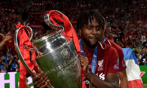 Tin bóng đá 24/6: Tiền đạo của Liverpool trở thành mục tiêu của Betis