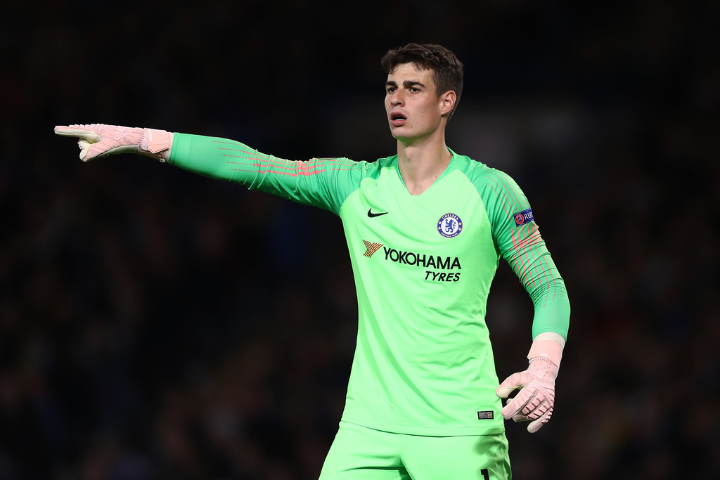 Tại sao thủ môn đắt nhất thế giới của Chelsea khiến cho một tài năng phải ra đi?