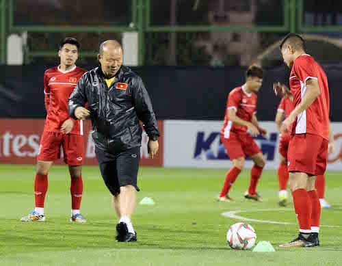 Ông Park nhận lương triệu đô là phi lý?