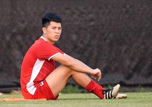 Đình Trọng báo tin mới sau ca phẫu thuật chấn thương