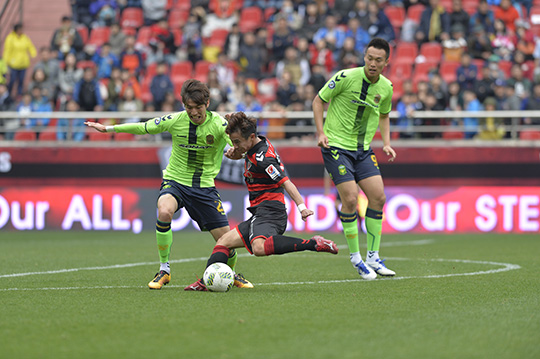 Nhận định, dự đoán Pohang Steelers vs Jeonbuk Motors 17h00, 30/06 (vòng 18 VĐQG Hàn Quốc)