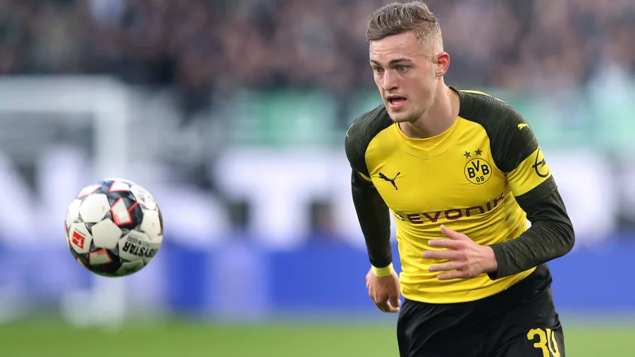 Chuyển nhượng Arsenal 30/6: Pháo thủ hỏi mua sao Dortmund, Mustafi không còn tương lai tại Emirates