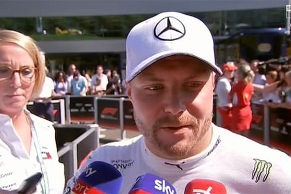 Valtteri Bottas than thở xe Mercedes không nhanh bằng Ferrari!