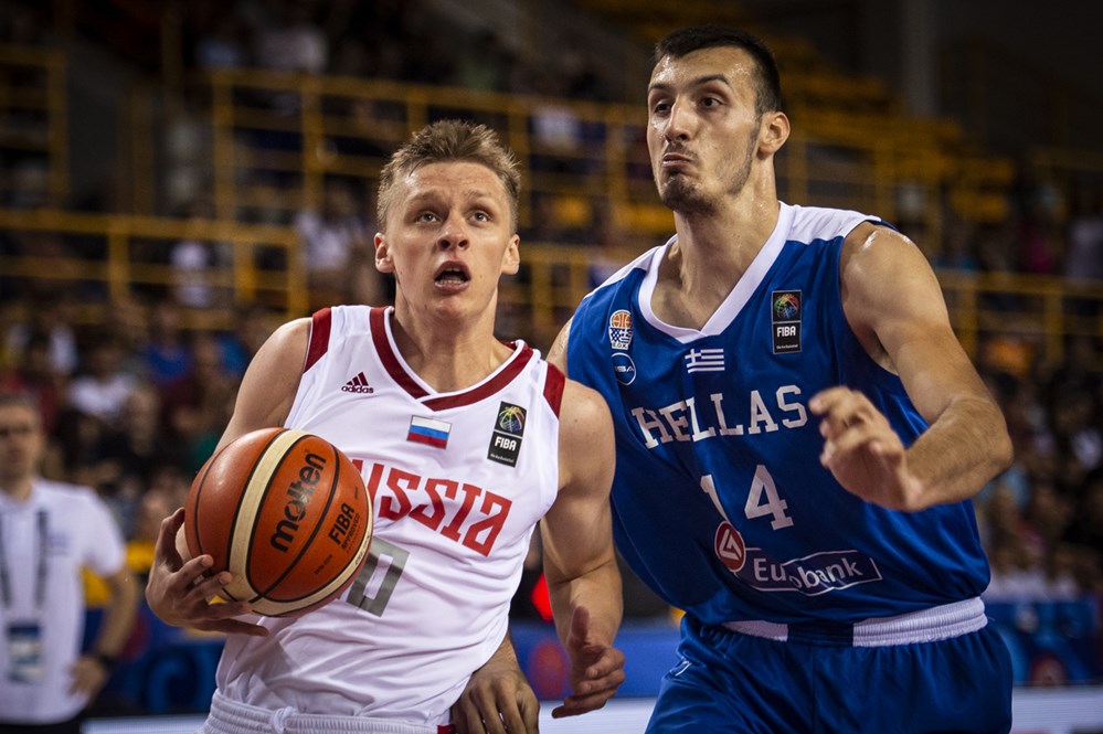 Cầu thủ trẻ của Nga đi vào lịch sử với một triple-double tại FIBA World Cup U19