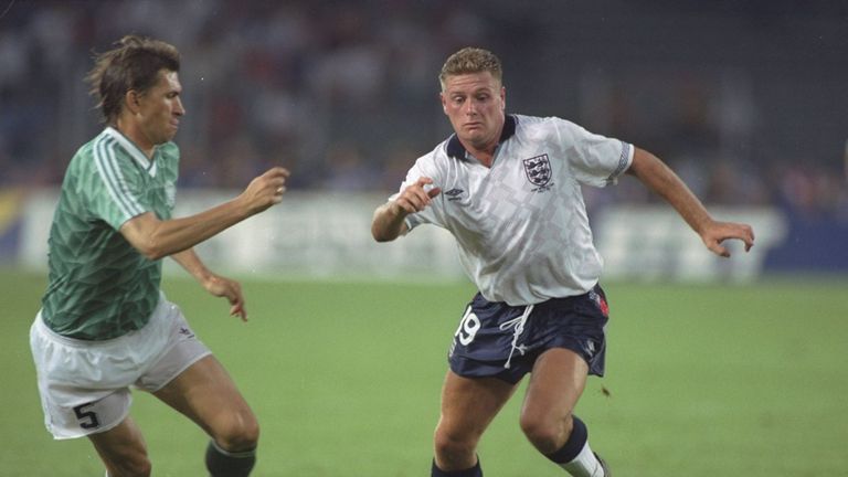 Paul Gascoigne thách đấu Snoop Dogg - Trận đấu giữa kẻ nghiện rượu và kẻ nghiện cần sa!
