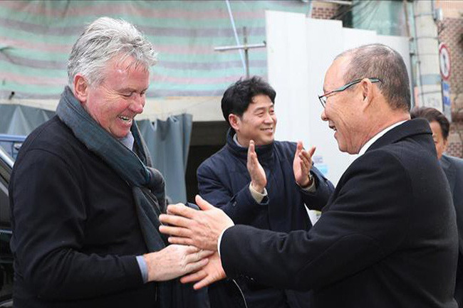 HLV Park Hang-seo có dịp đối đầu với người thầy cũ Guus Hiddink