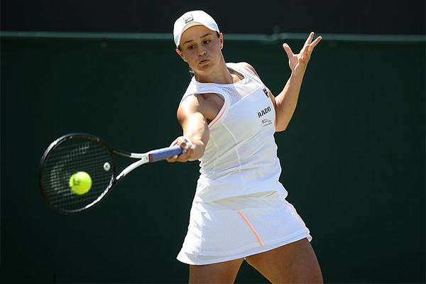 Vòng 2 Wimbledon 2019: Ashleigh Barty hiển lộ bản lĩnh của số 1 thế giới