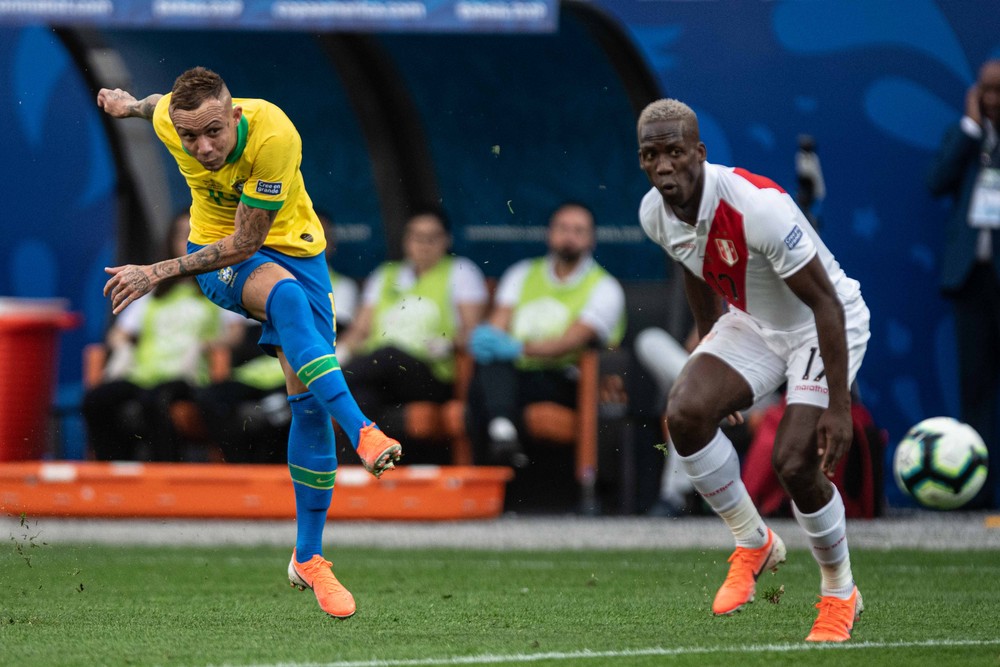 Tiền đạo Brazil sẵn sàng phá kỷ lục chạy nhanh nhất Copa America của “Usain Bolt Peru”