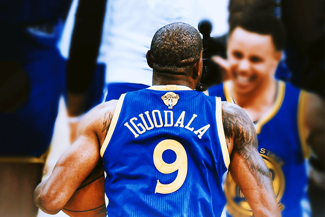 Golden State Warriors treo số áo thứ 2 trong vòng 1 tháng và người được hưởng vinh dự này là "Captain America" Andre Iguodala
