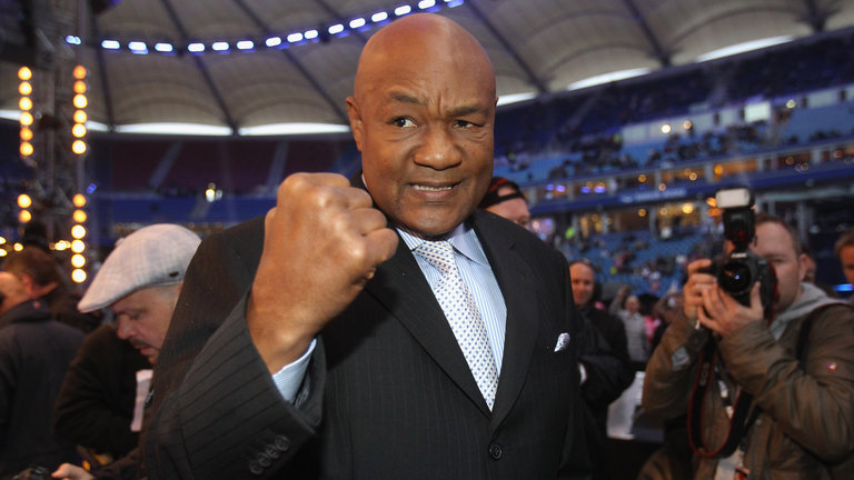George Foreman: “Joshua đừng vội tái đấu với Ruiz”