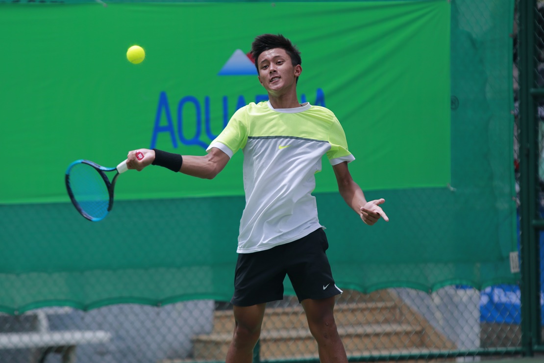 Hai tay vợt chủ nhà vào vòng 2 giải trẻ ITF nhóm 4