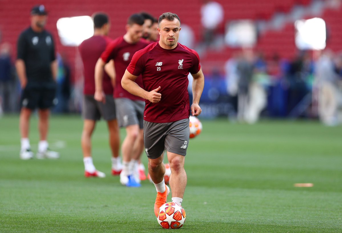 Liverpool cân nhắc những lựa chọn trên hàng công khi Shaqiri chấn thương