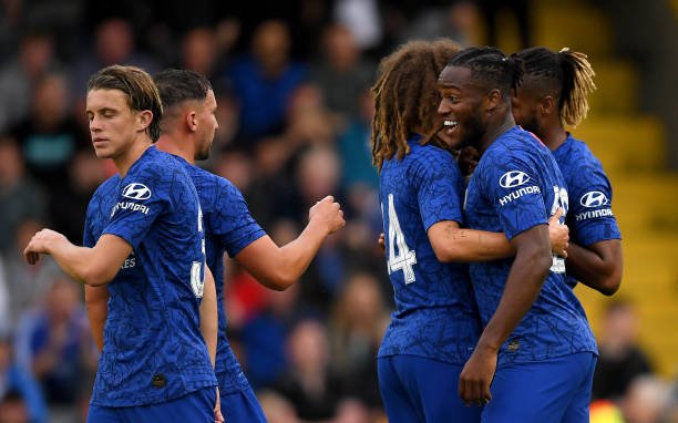 Batshuayi khai hỏa và những điểm nhấn từ trận ra mắt của Lampard với Chelsea