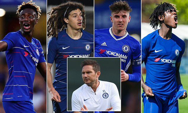 Lampard “đãi cát tìm vàng” cho Chelsea trong chuyến du đấu trước mùa giải