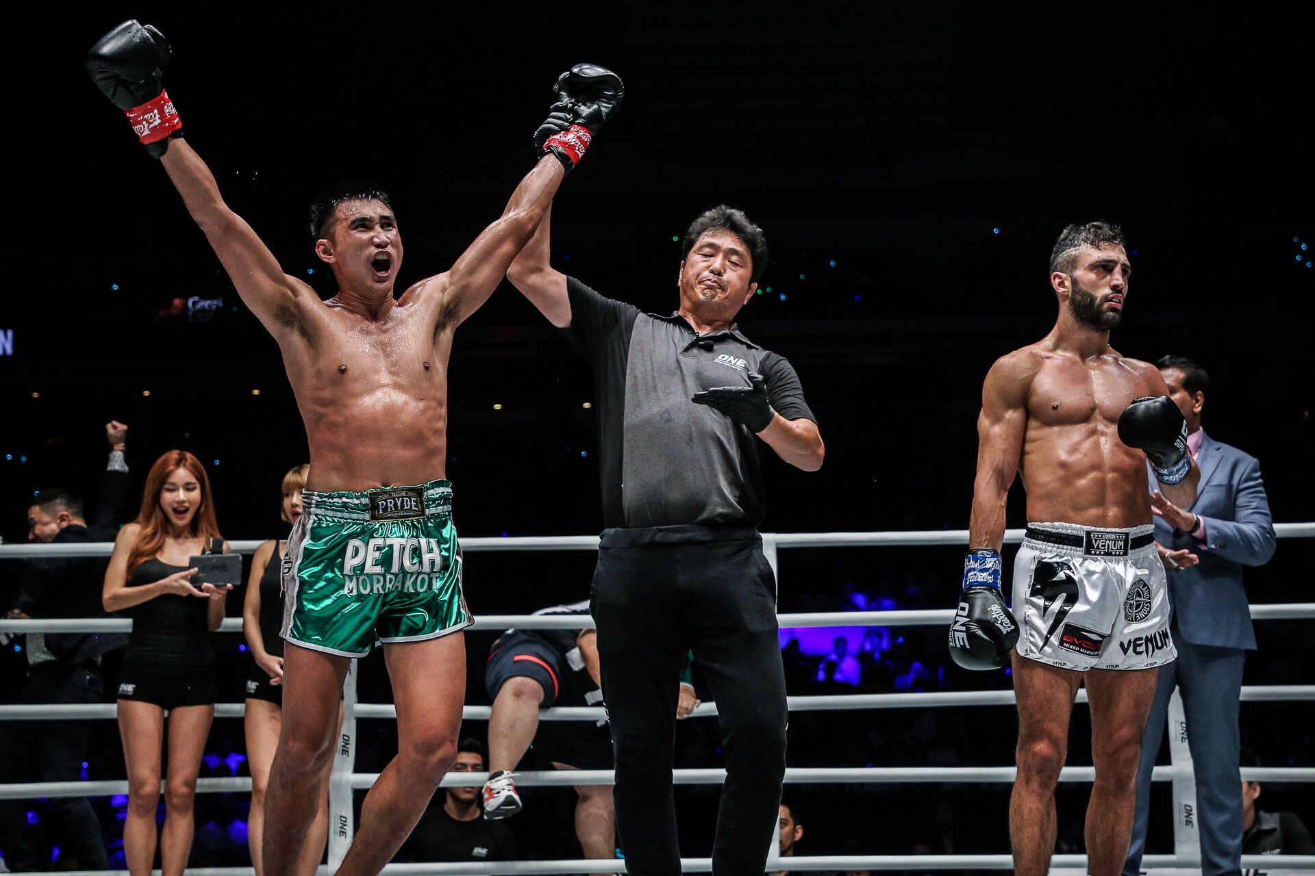 Petchmorrakot vs. Petrosyan 2: Khi một trận quyết đấu là chưa đủ