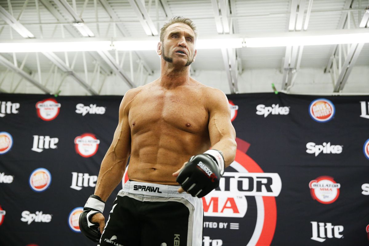 Huyền thoại MMA Ken Shamrock mở liên đoàn Boxing tay trần