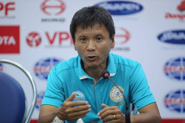 Phút trải lòng của HLV Võ Đình Tân với 1 điểm "quý như vàng" trước Hà Nội FC