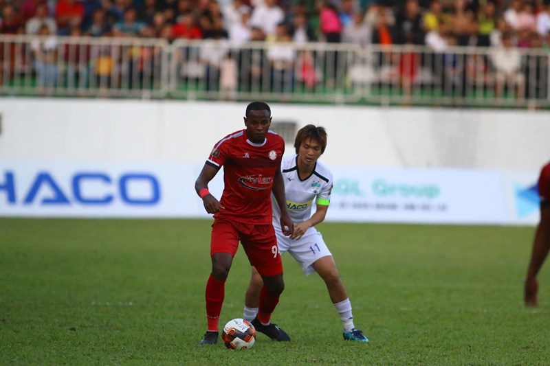 HLV Chung Hae Seong đã đúng khi chia tay Vinicius?