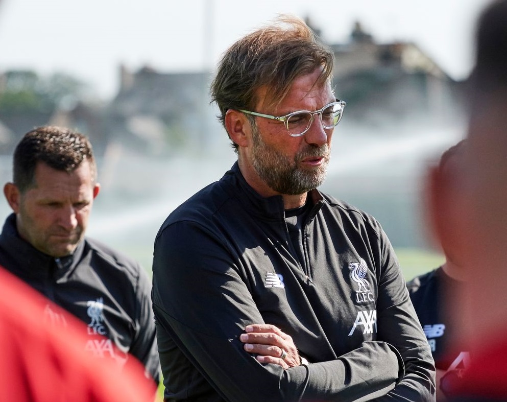 Liverpool giải quyết những câu hỏi hóc búa bằng 3 cầu thủ