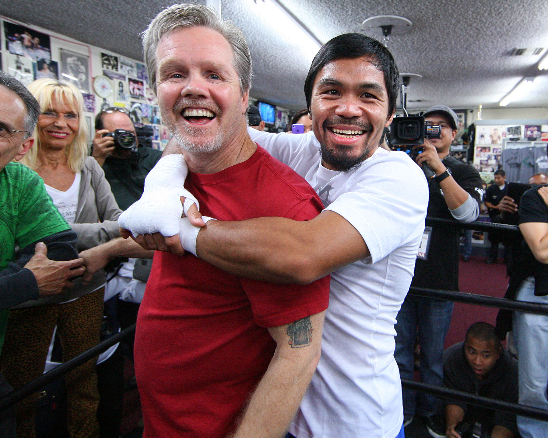 HLV Freddie Roach: "Pacquiao chỉ cần 9 hiệp để thắng Thurman"
