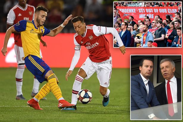 Con trai Stan Kroenke tiết lộ lý do Arsenal chỉ có hầu bao mua sắm hạn hẹp