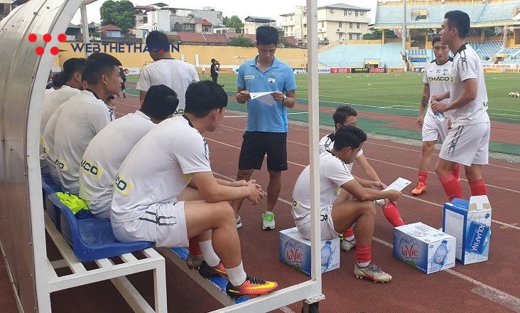 HAGL nghiền ngẫm đội hình Hà Nội FC trước giờ bóng lăn