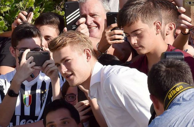 5 lý do tại sao Barca không thể mua được De Ligt