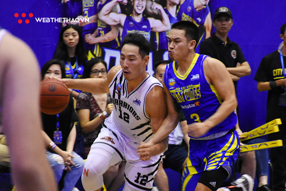 Justin Young xuất sắc đạt triple-double, Thang Long Warriors "bắn hạ" City Wings ngay tại HXH
