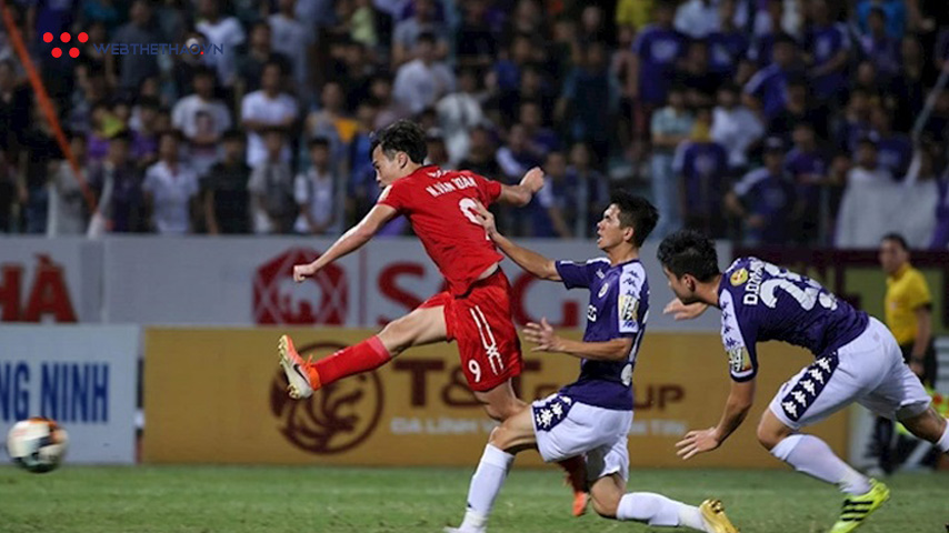 Hà Nội FC và nỗi ác mộng từ những phút bù giờ