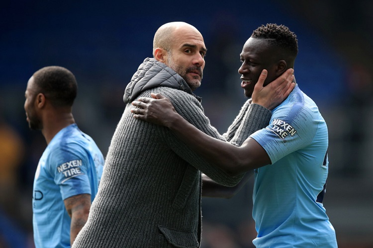 Mendy lỡ 90 trận với Man City khi ác mộng chấn thương tiếp diễn