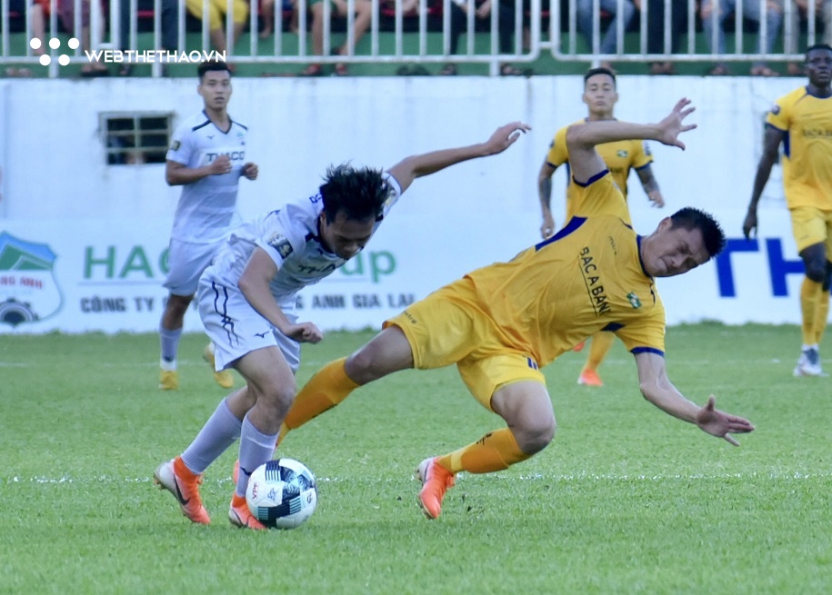 HLV Lee Tae-hoon: HAGL không tính được gì khi đang ở vị trí nguy hiểm