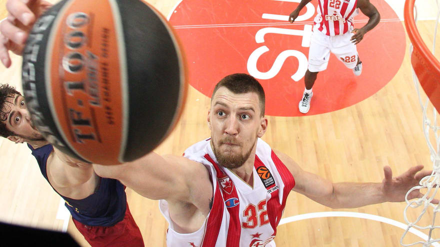 Tuyển thủ Serbia gặp tai nạn nghiêm trọng trước thềm FIBA World Cup 2019