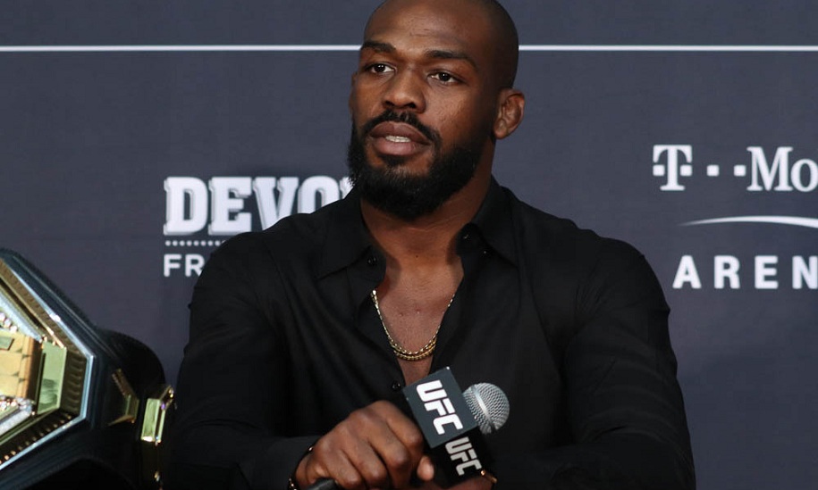 Bức xúc, Jon Jones bắt đầu phản pháo những cáo buộc tấn công tình dục