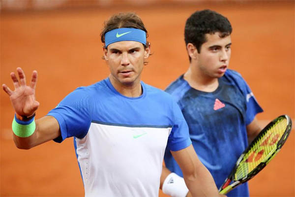 Vòng 1/16 Swiss Open: "Đệ tử" của Nadal gặp may