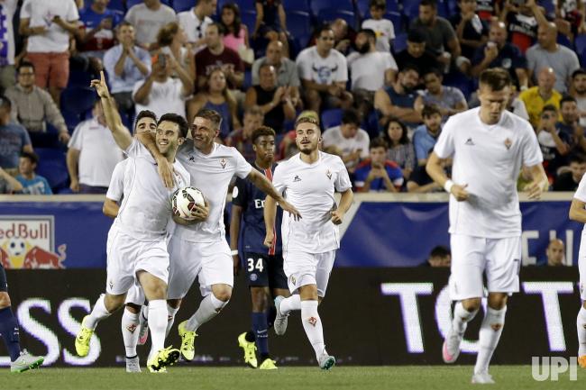 Mèo tiên tri dự đoán Benfica vs Fiorentina 07h00, 25/07 (ICC 2019)