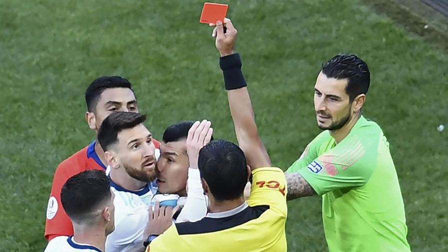 Messi bị treo giò tại vòng loại World Cup 2022
