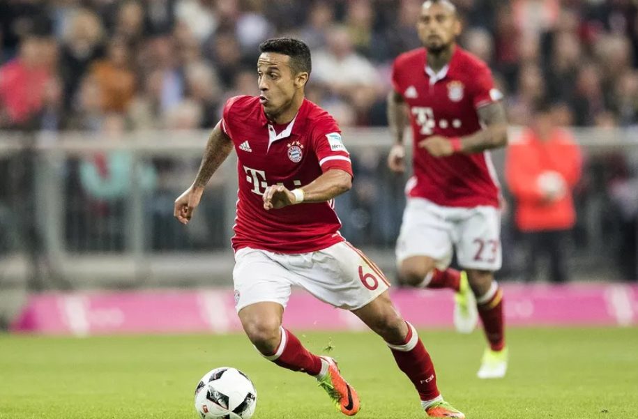 Kết quả Bayern Munich vs AC Milan (1-0): Bayern Munich thắng dễ