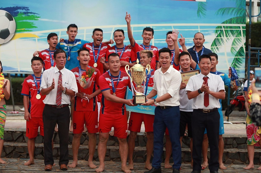 Lộ băng ghi âm bị nghi là màn "dàn xếp tỷ số" ở giải bóng đá bãi biển QG 2019