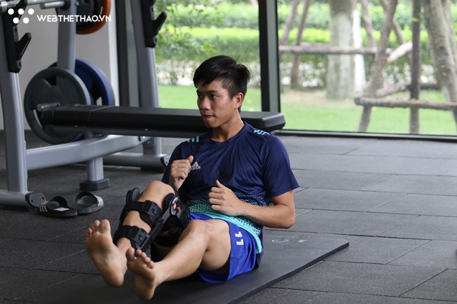 Phút trải lòng của Phan Văn Đức sau chấn thương nghiêm trọng