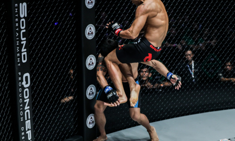 4 pha Knockout ấn tượng từ những ngôi sao sẽ thượng đài tại ONE: Dawn of Heroes