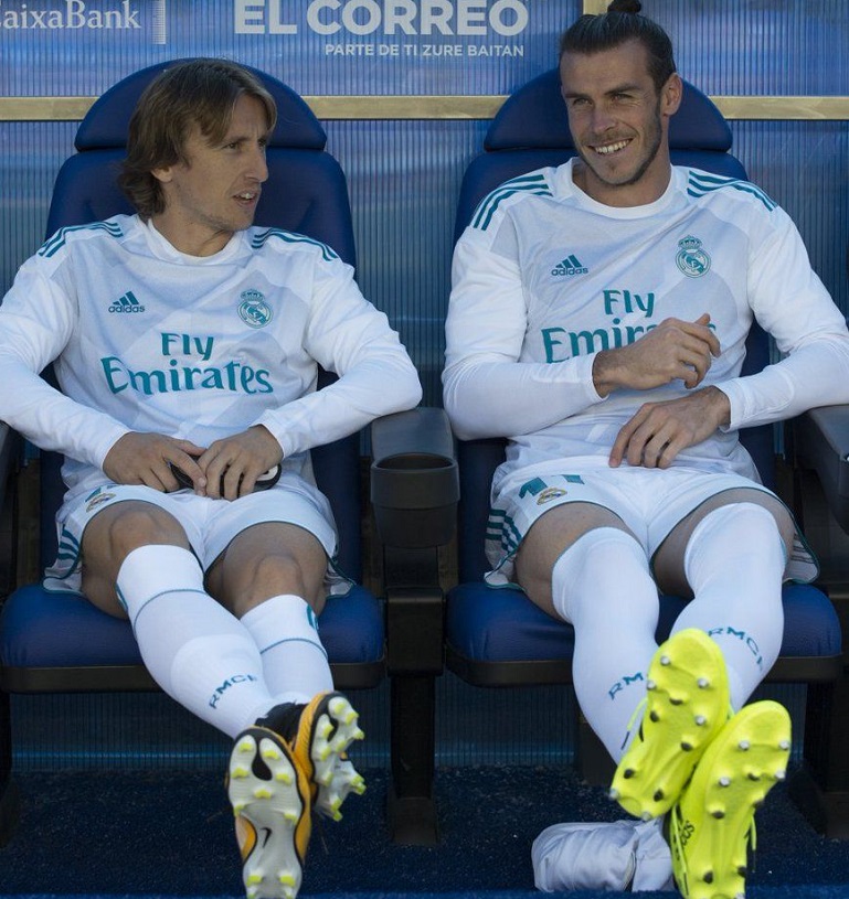Zidane và Modric tranh cãi căng thẳng vì Gareth Bale