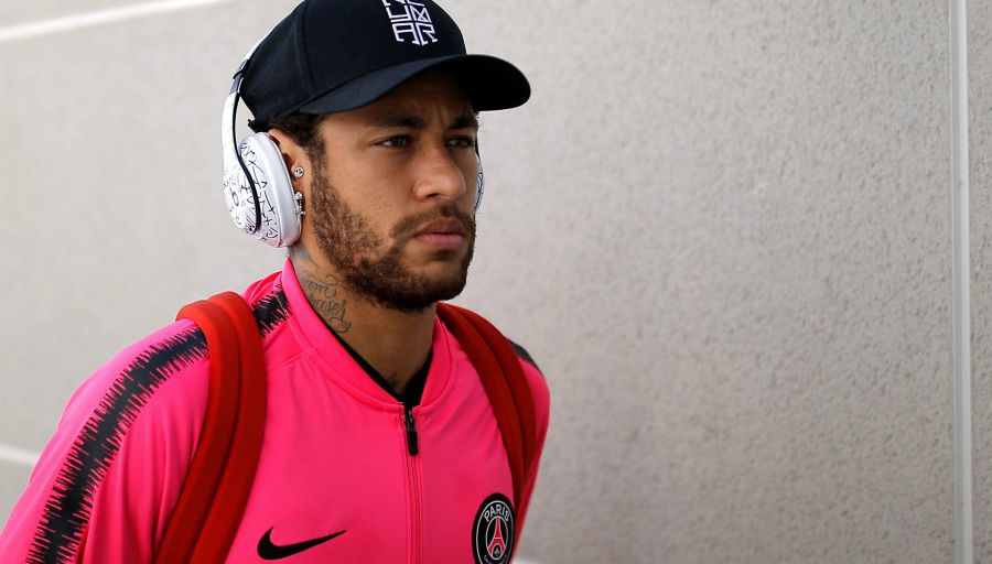 Báo Pháp tiết lộ Barca "xúi" Neymar từ chối du đấu hè 2019 với PSG