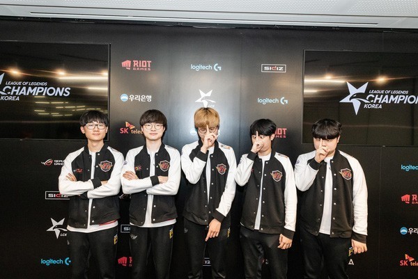 SKT vs Griffin: Cuộc chiến không khoan nhượng