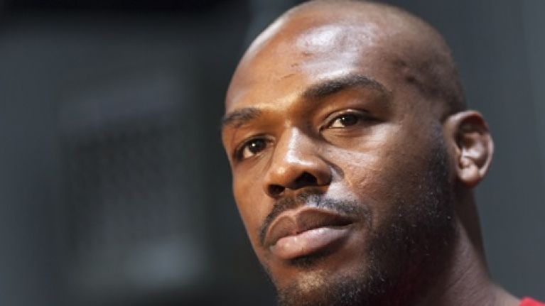 Dana White nói gì trước những chứng cứ Jon Jones sàm sỡ nữ phục vụ?