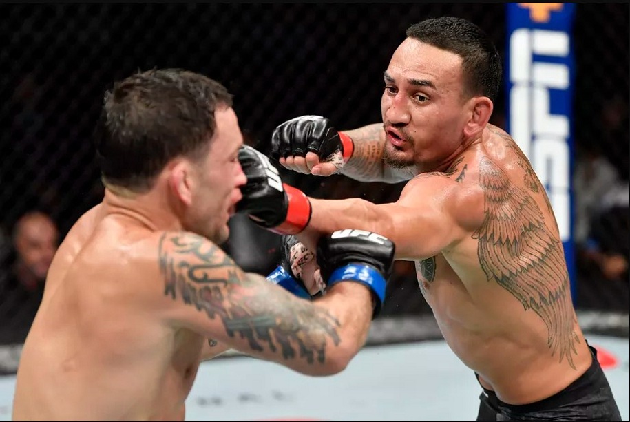 Phản ứng của cộng đồng mạng sau chiến thắng của Max Holloway trước Frankie Edgar