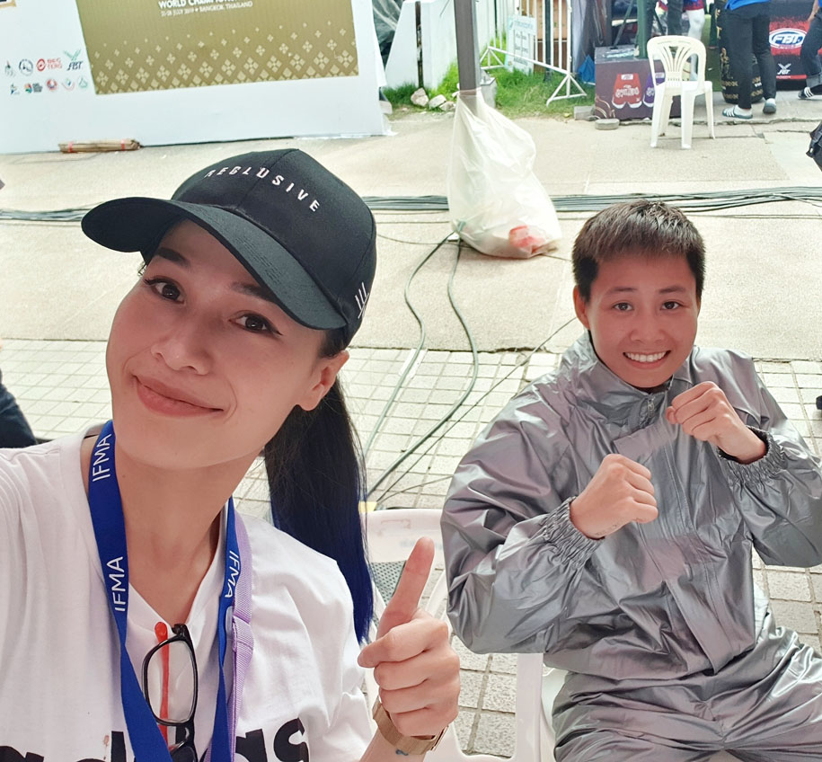 Những hình ảnh của Bùi Yến Ly trước trận chung kết class A IFMA Muay Thai Những hình ảnh của Bùi Yến Ly trước trận chung kết class A IFMA Muay Thai