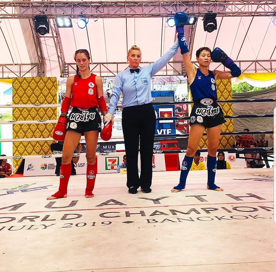 Những hình ảnh của Bùi Yến Ly trước trận chung kết class A IFMA Muay Thai Những hình ảnh của Bùi Yến Ly trước trận chung kết class A IFMA Muay Thai