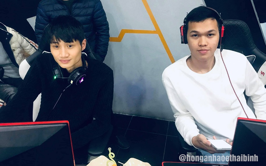 Đế chế 2vs2: Hồng Anh giấu bài cung chém có làm khó Chim Sẻ Đi Nắng?